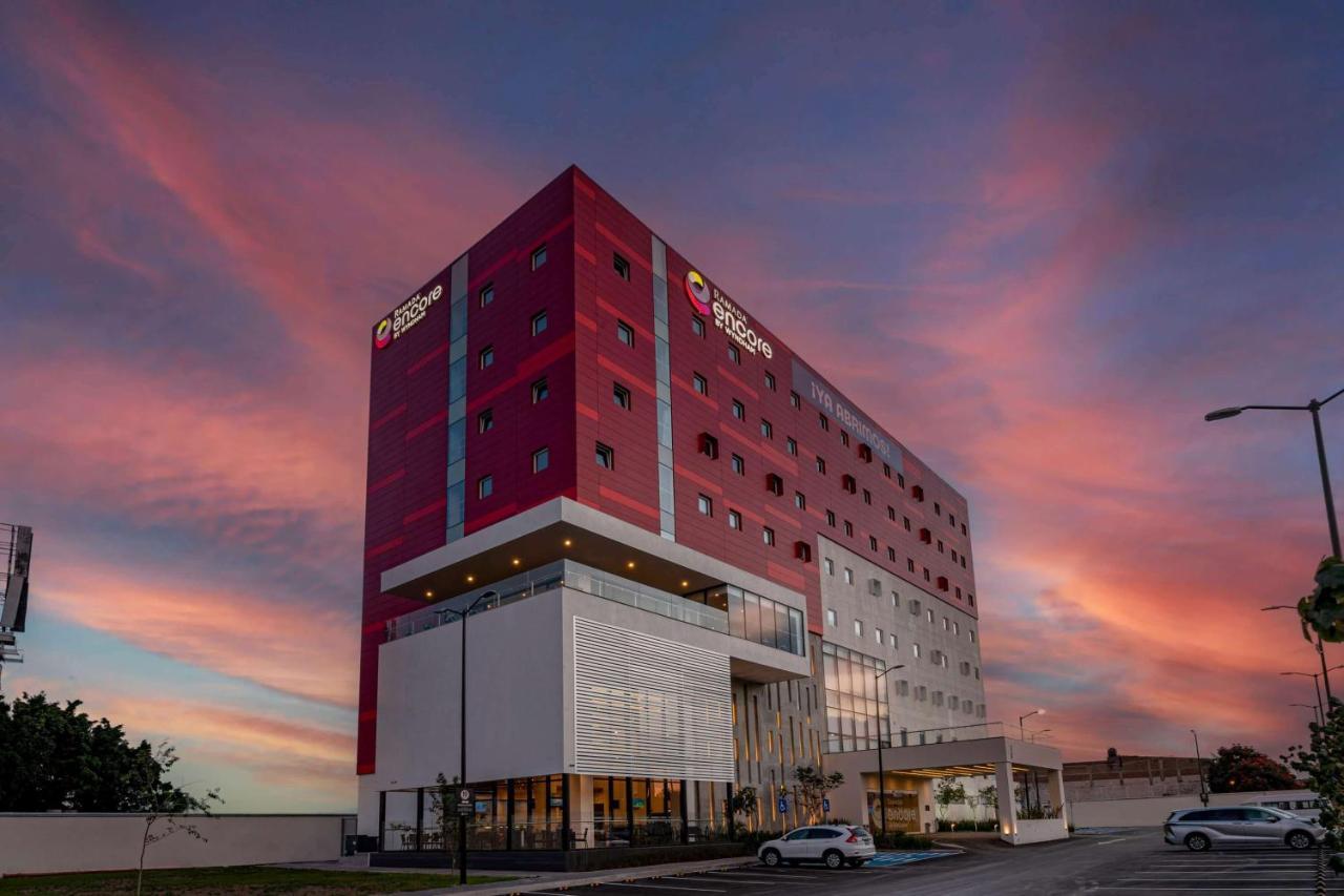 Ramada Encore By Wyndham Guadalajara Aeropuerto Las Pintas Exterior photo